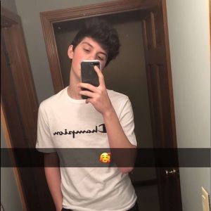 Meet your Posher, Sebastian